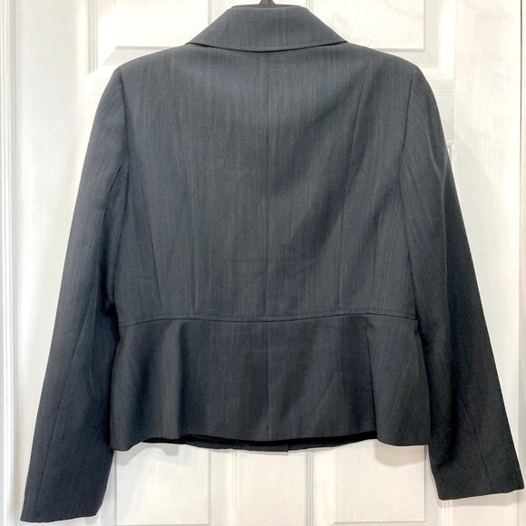 Nine & Co. Blazer, Charcoal Grey, Size 10. EUC - Picture 10 of 13